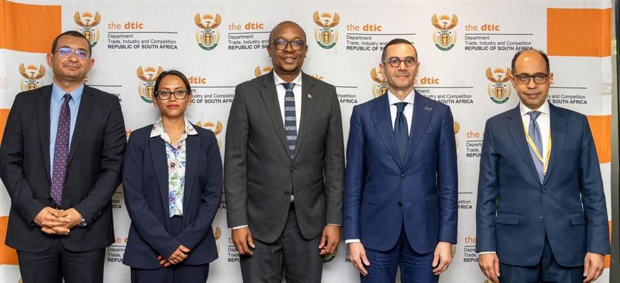 Egypt, South Africa discuss economic cooperation in automotive, logistics

